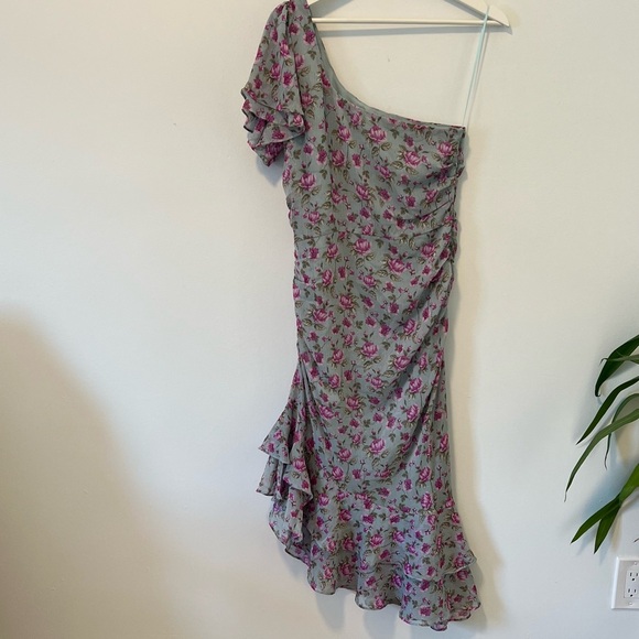 REVOLVE ASTR Floral One Shoulder Ruffle Midi Dress - Picture 11 of 11